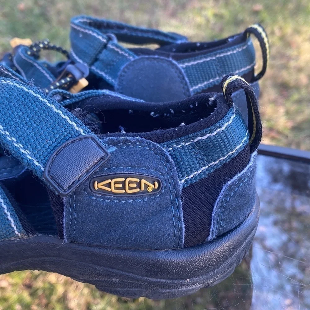 Keen Pin On Cute Orthopedic Shoes Waterproof unisex blue